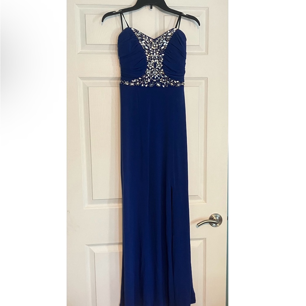Elegant Blue formal Dress Size 7